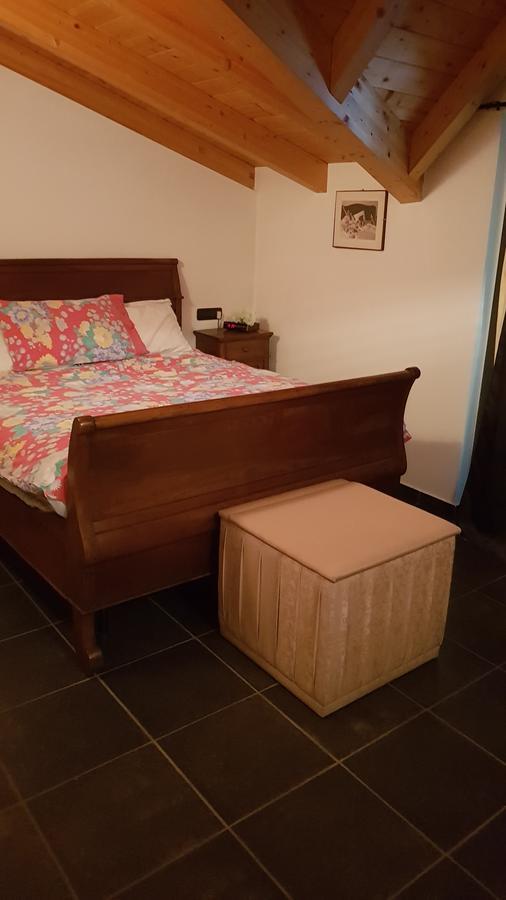 B&B Benessere La Casa Nera Breno Bagian luar foto